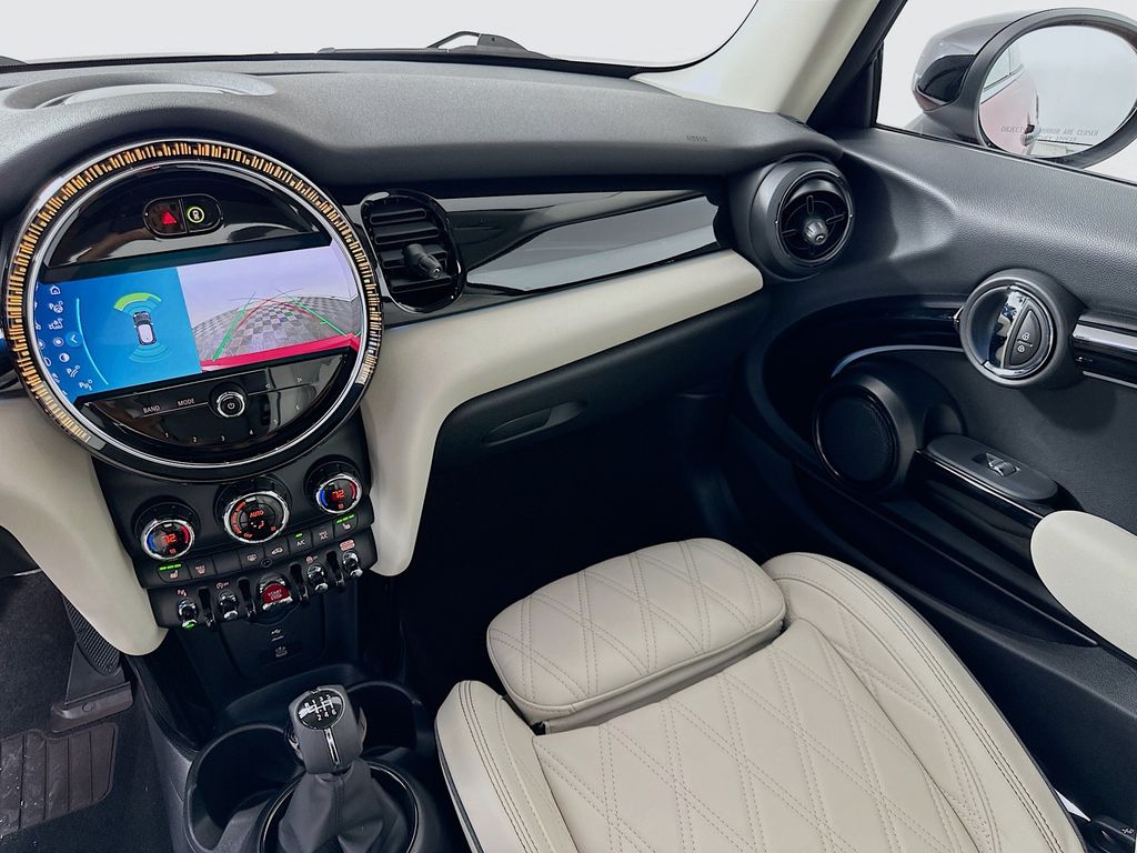 Thumbnail: 2024 MINI Cooper - 24