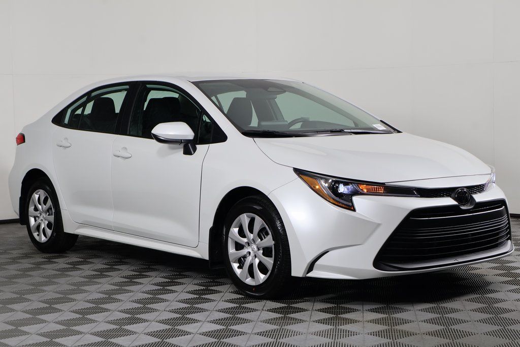 Thumbnail: 2025 Toyota Corolla - 3