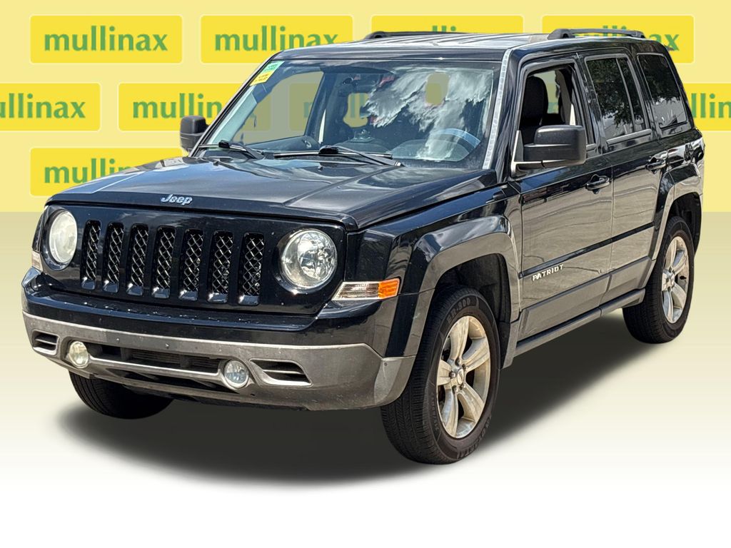 Used 2014 Black Jeep Sport image 13