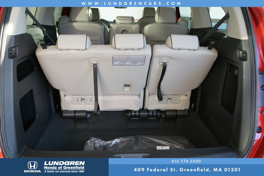 2025 Honda Odyssey Touring 28