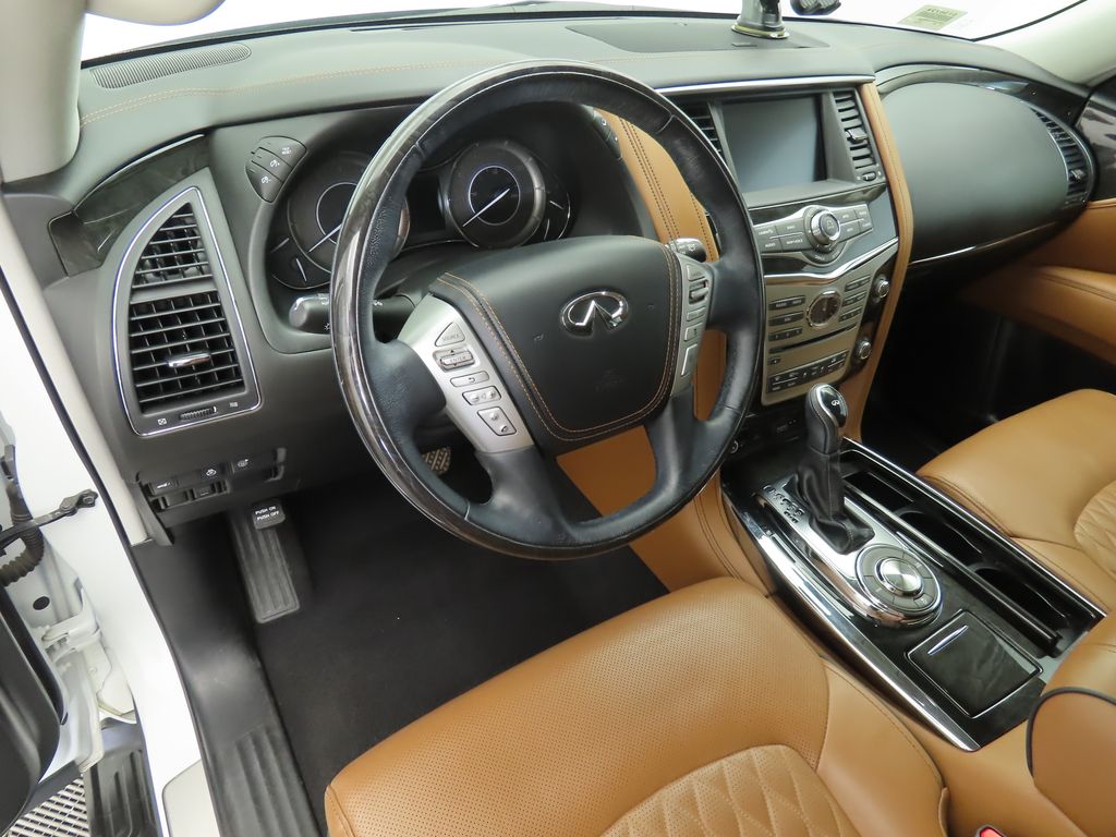 2019 INFINITI QX80 Luxe 9