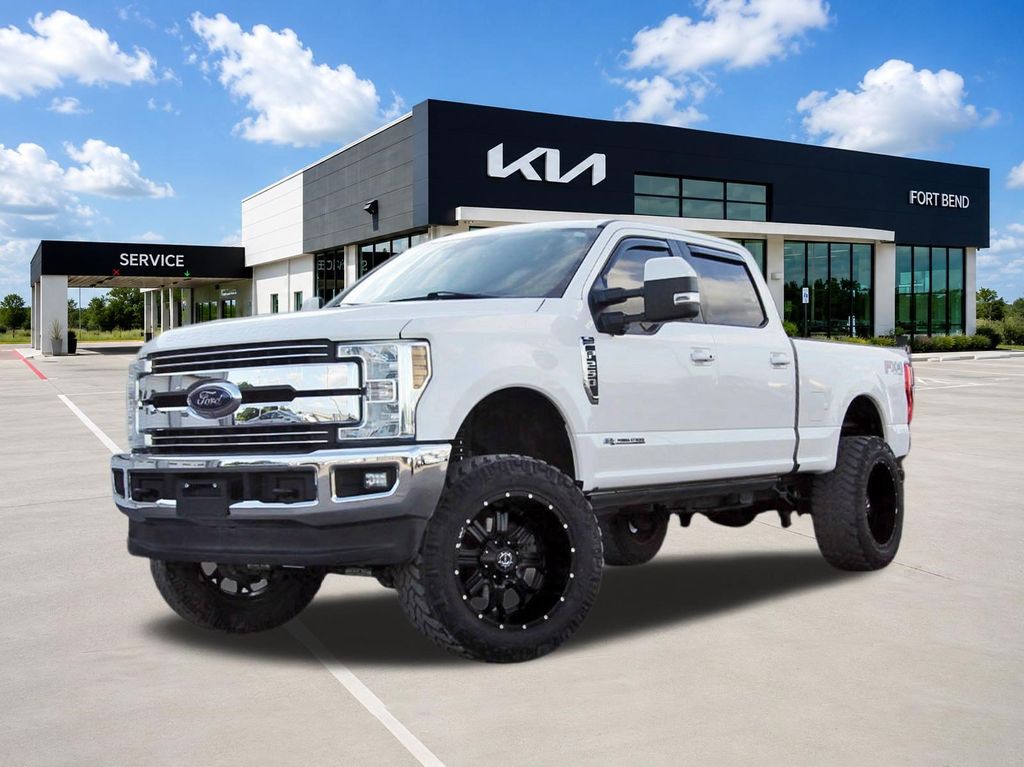 2018 Ford F-250 Lariat 4x4 Crew Cab 6-3/4' Box's photo