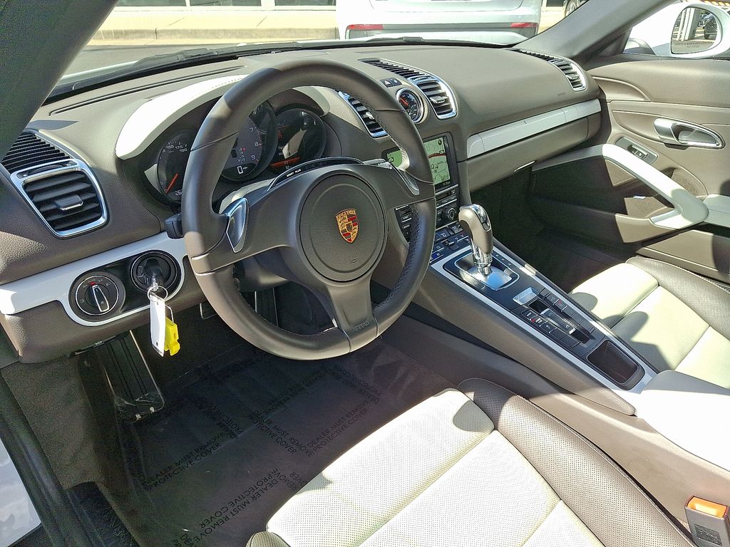 Thumbnail: 2015 Porsche Boxster - 11
