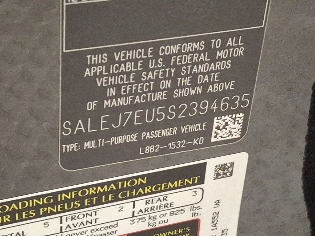 2025 Land Rover Defender 110 15