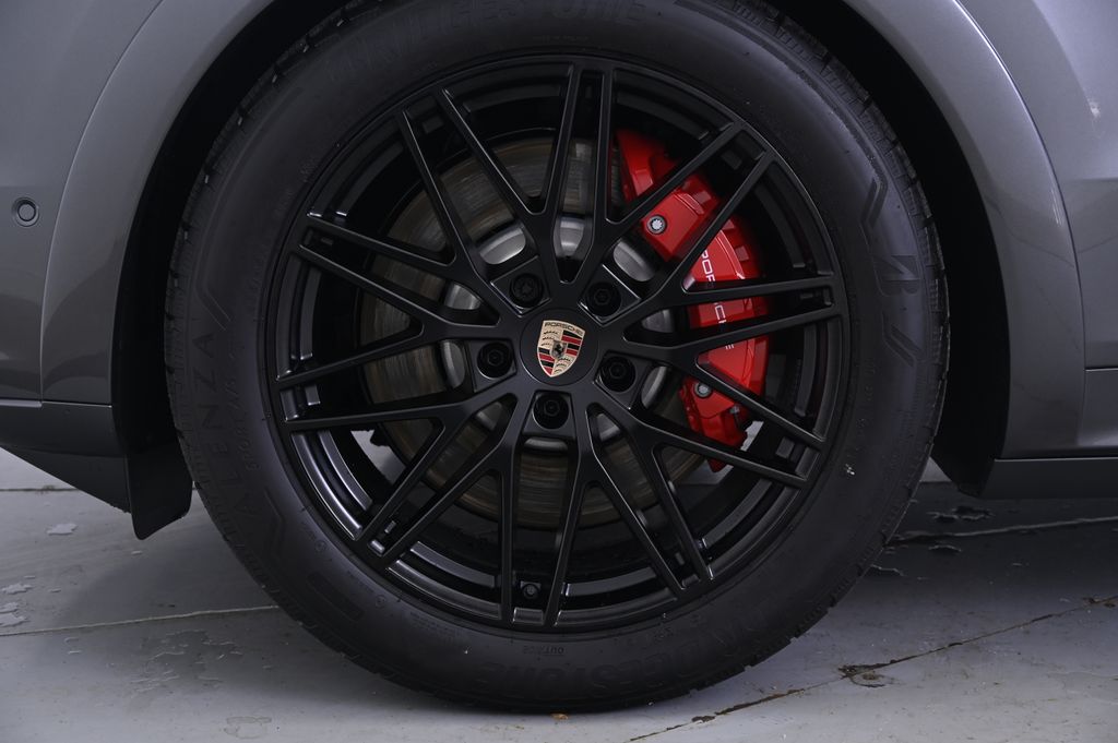 Thumbnail: 2026 Porsche Cayenne - 11