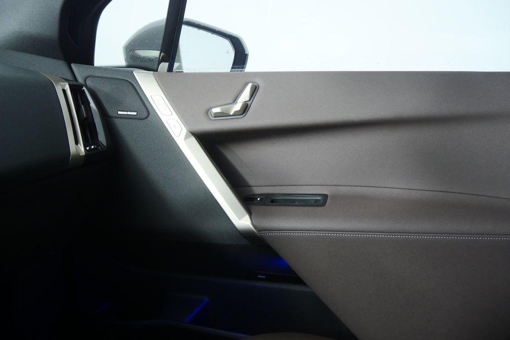 Thumbnail: 2024 BMW iX - 28