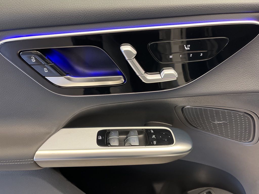 Thumbnail: 2026 Mercedes-Benz GLC - 12