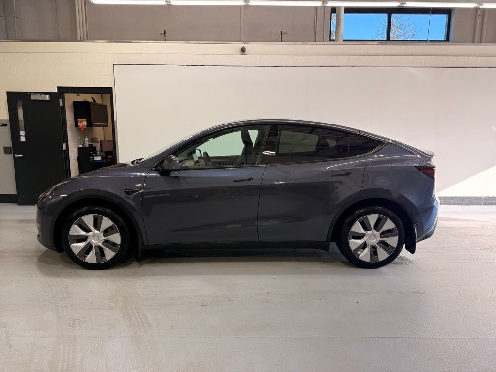 Thumbnail: 2023 Tesla Model Y - 2