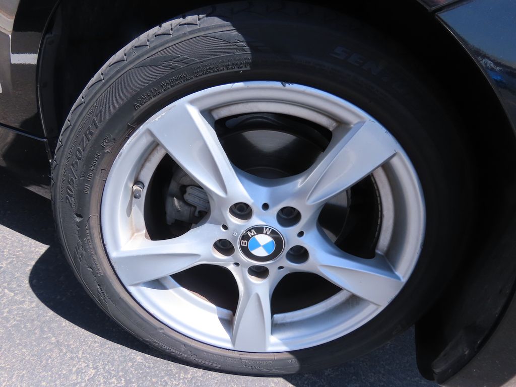 Thumbnail: 2012 BMW 1 Series - 18