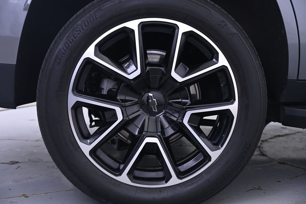 Thumbnail: 2022 Chevrolet Tahoe - 13