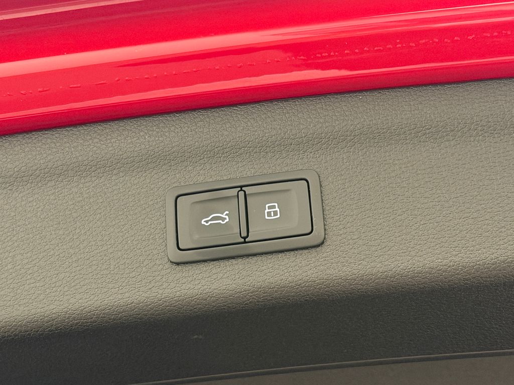 Thumbnail: 2023 Audi Q3 - 17