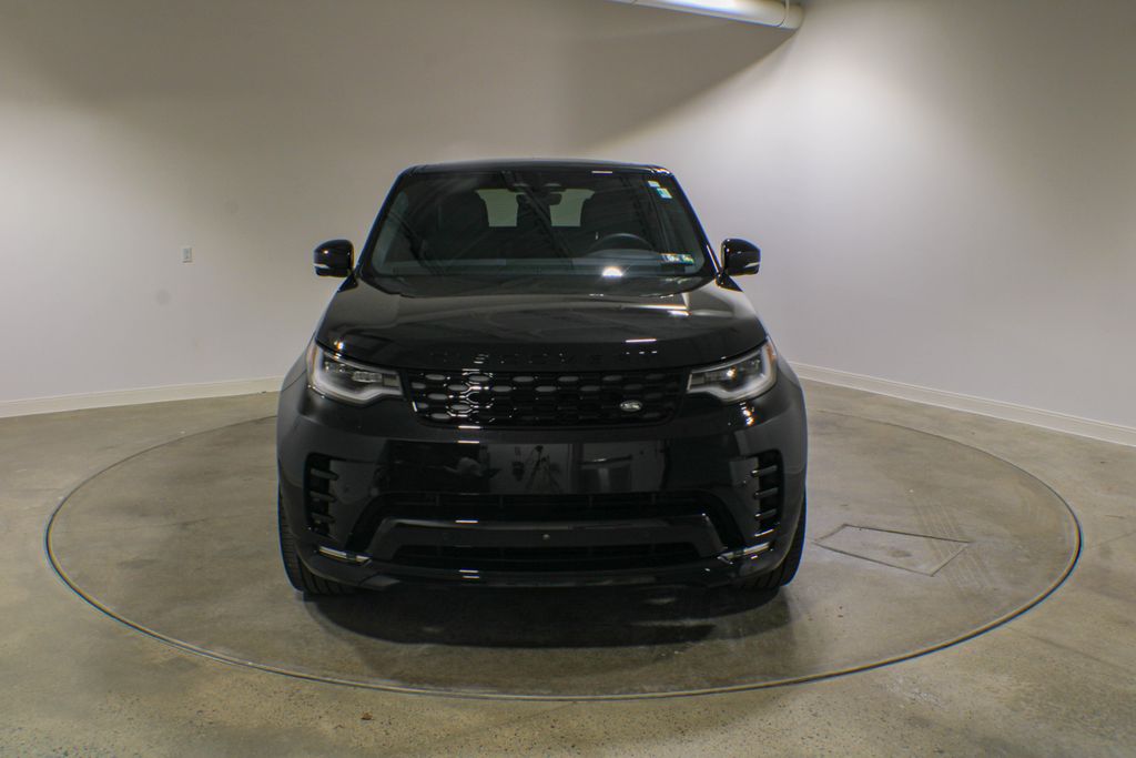 Certified Used 2025 Black Land Rover Dynamic SE image 8