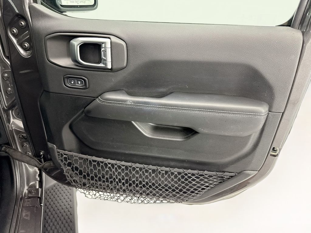 Thumbnail: 2020 Jeep Wrangler - 24