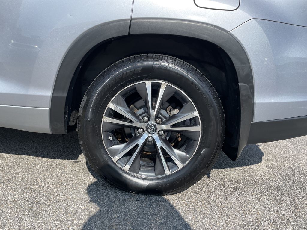 Used 2016 Toyota Highlander SUV