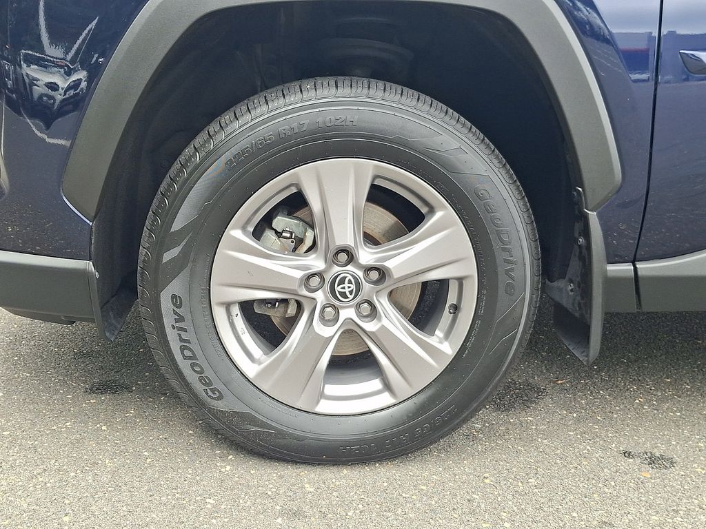 Thumbnail: 2023 Toyota RAV4 - 8