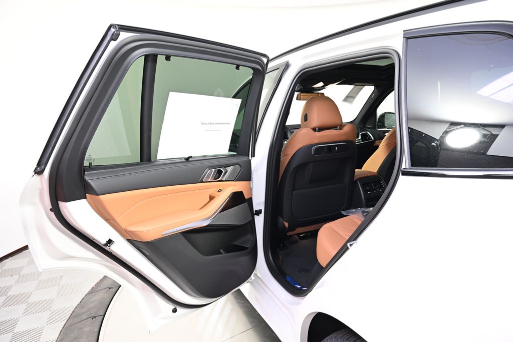 Thumbnail: 2026 BMW X5 - 23