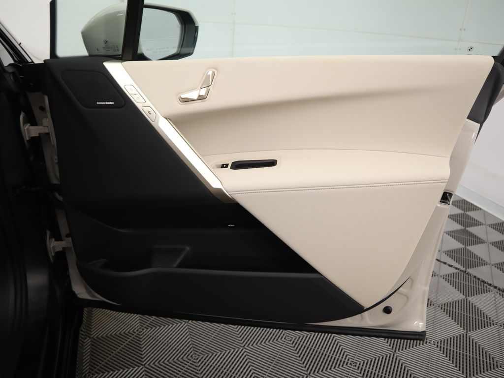 Thumbnail: 2026 BMW iX - 27