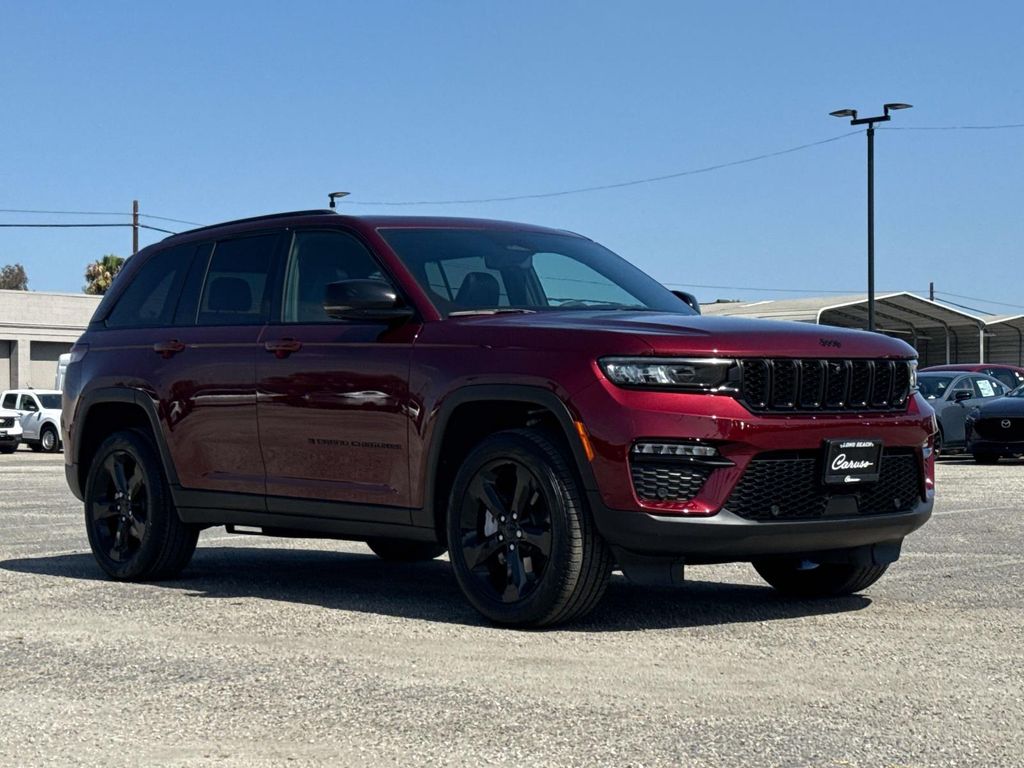 Velvet 2025 Jeep Grand Cherokee SUV / Crossover 4X2 8-Speed Automatic