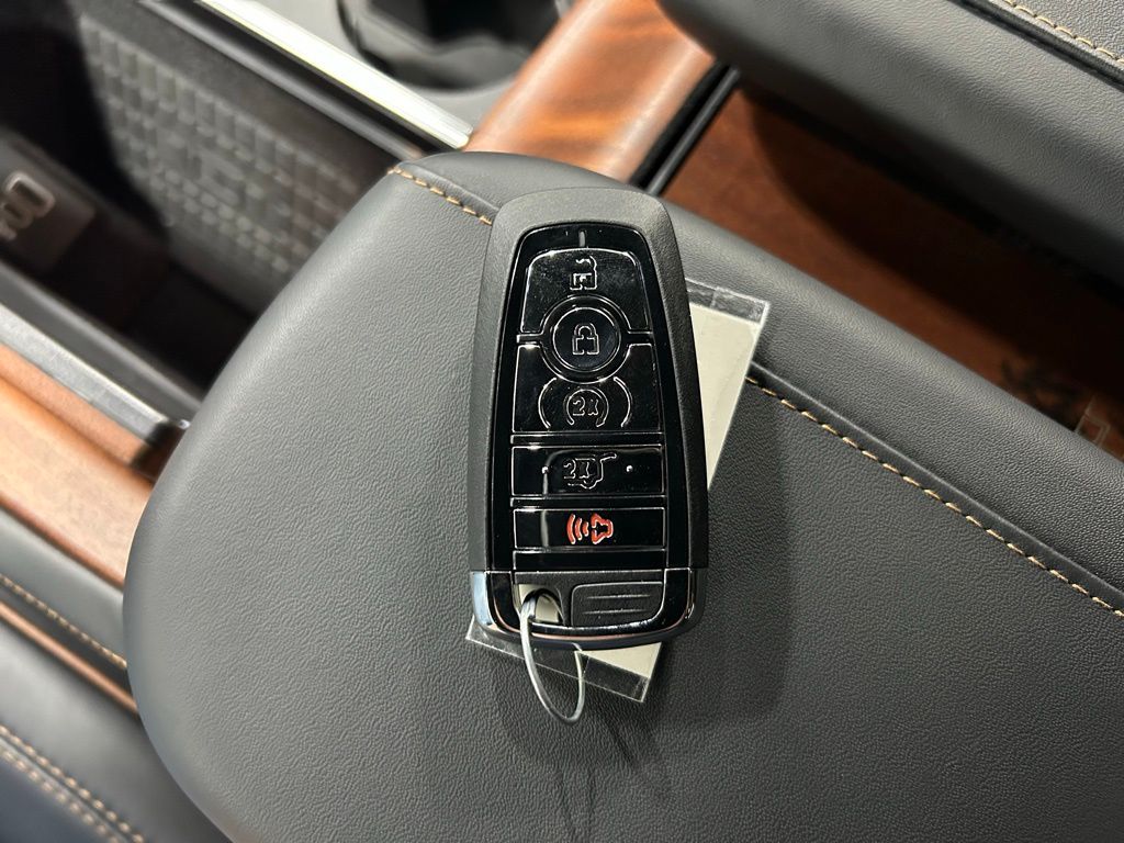 new 2026 Lincoln Navigator L car, priced at $130,970