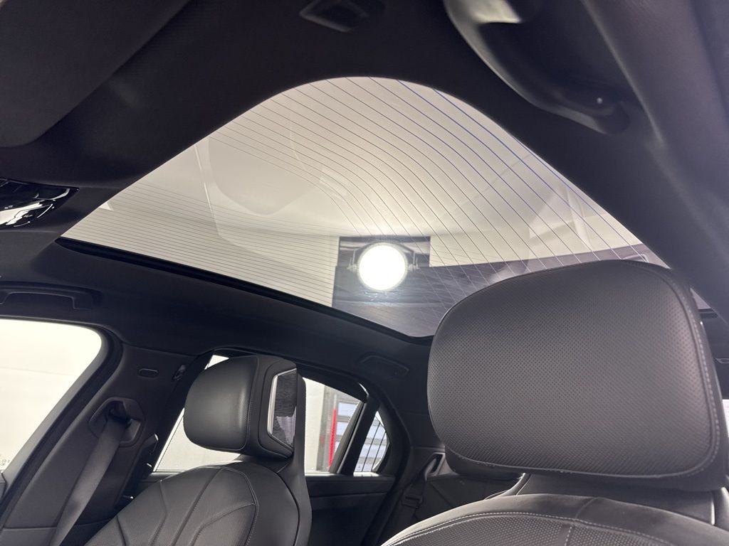 Thumbnail: 2023 BMW 7 Series - 23