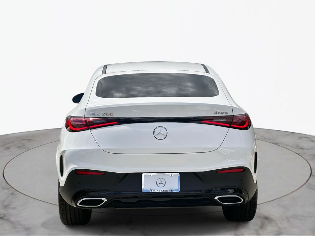 2025 Mercedes-Benz GLC 300 5
