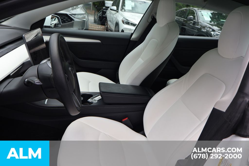 Used 2022 White Tesla Base image 11