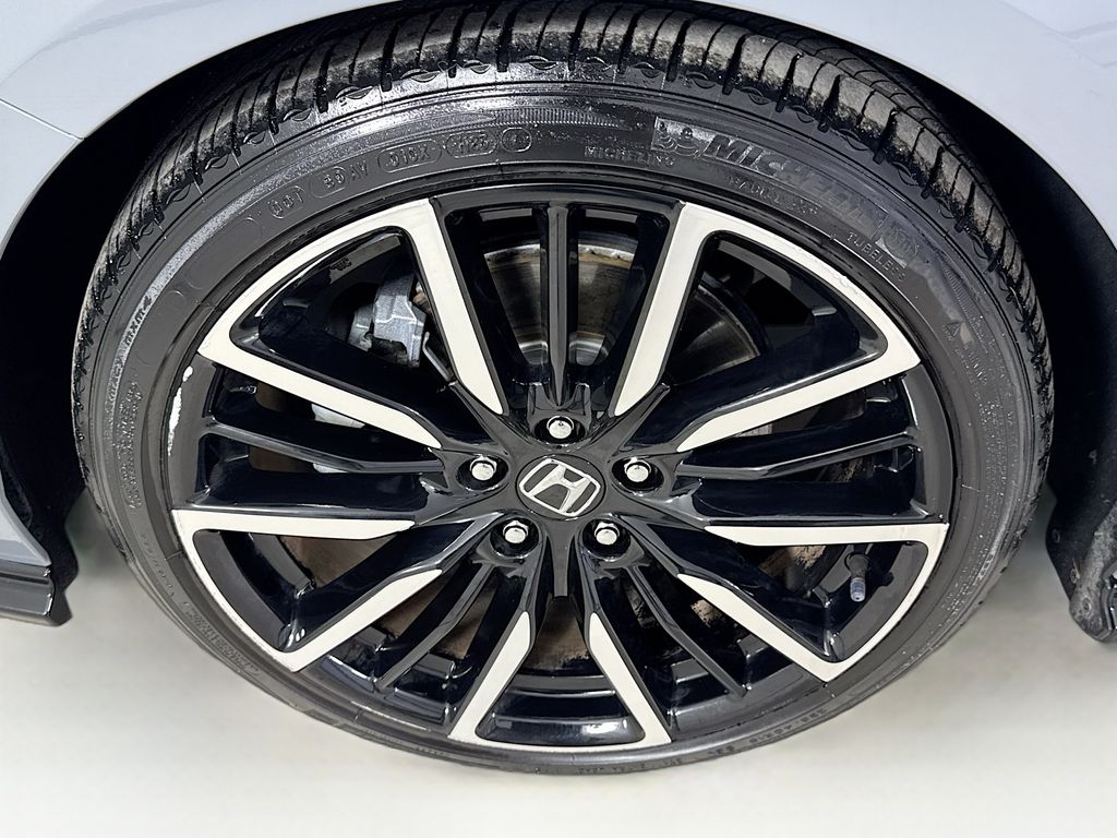 Used Car 2023 Honda Accord Hybrid  Touring For Sale Under $35,000 In Austin, Texas