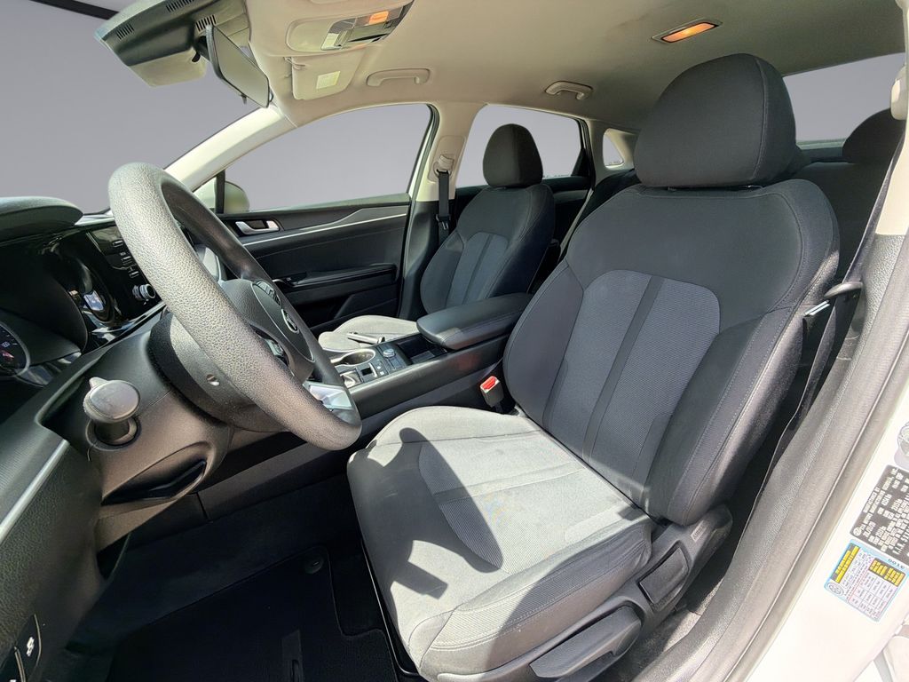 Thumbnail: 2021 Kia K5 - 30