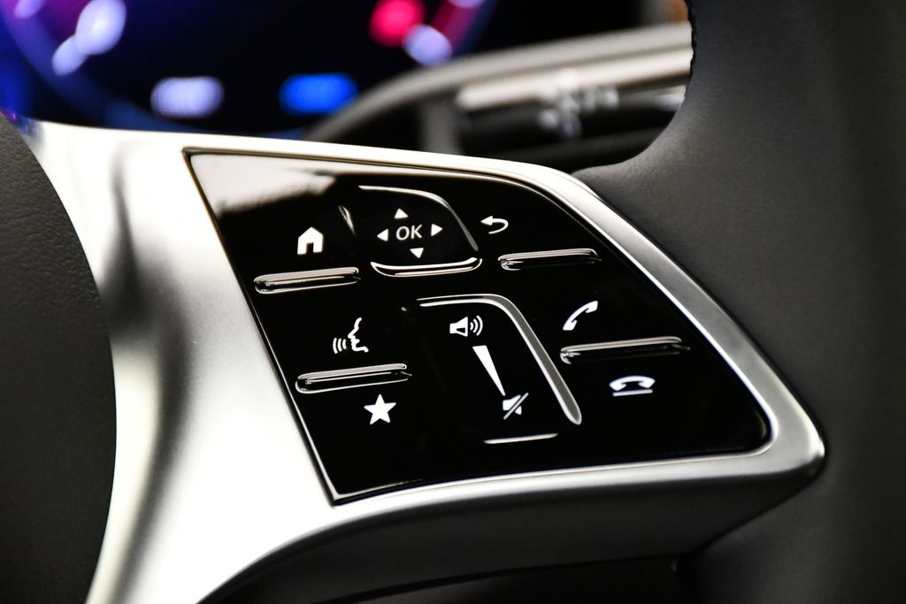 Thumbnail: 2026 Mercedes-Benz GLC - 24