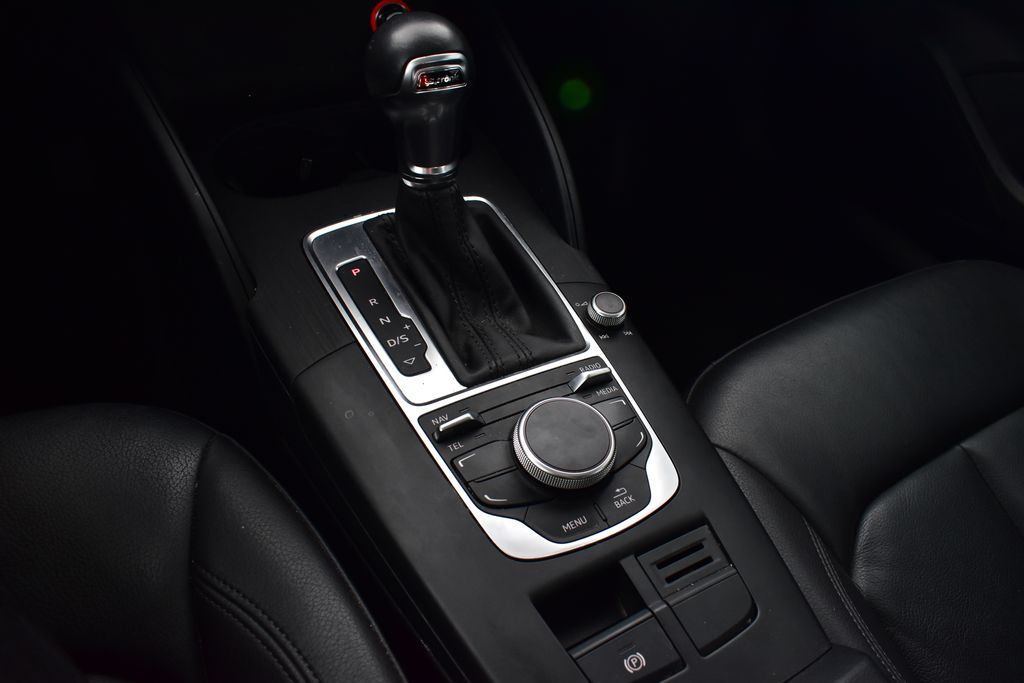 2015 Audi A3 Premium 17