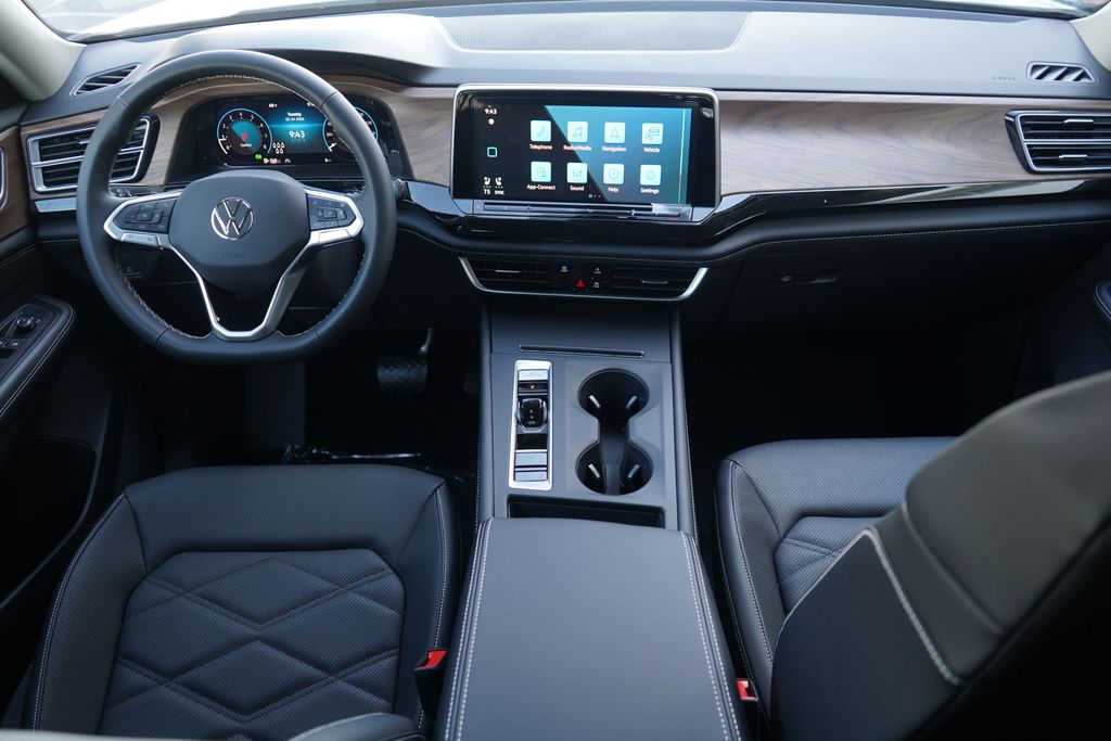 Thumbnail: 2026 Volkswagen Atlas - 9