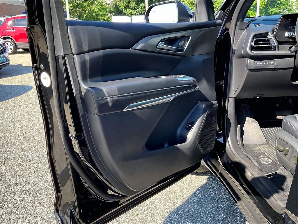 2024 Chevrolet Traverse — photo 9
