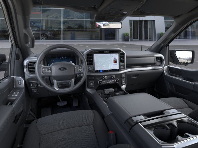 2025 Ford F-150 XLT photo 8