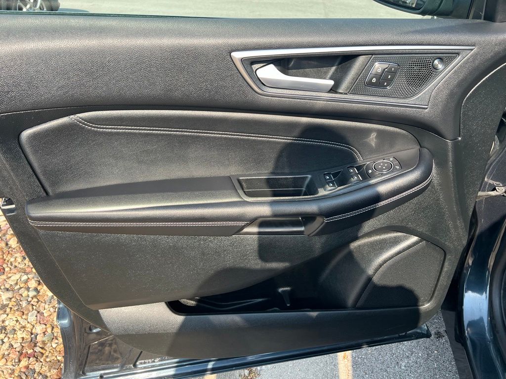 Used 2022 Ford Edge SUV