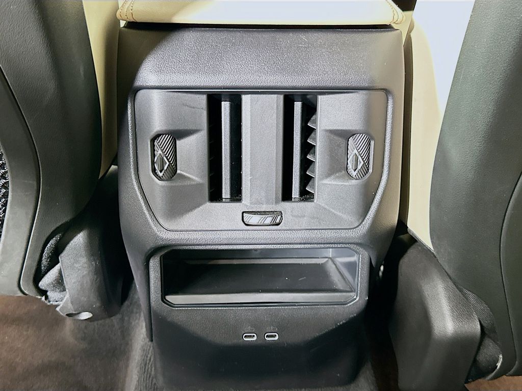 Thumbnail: 2025 BMW X3 - 24