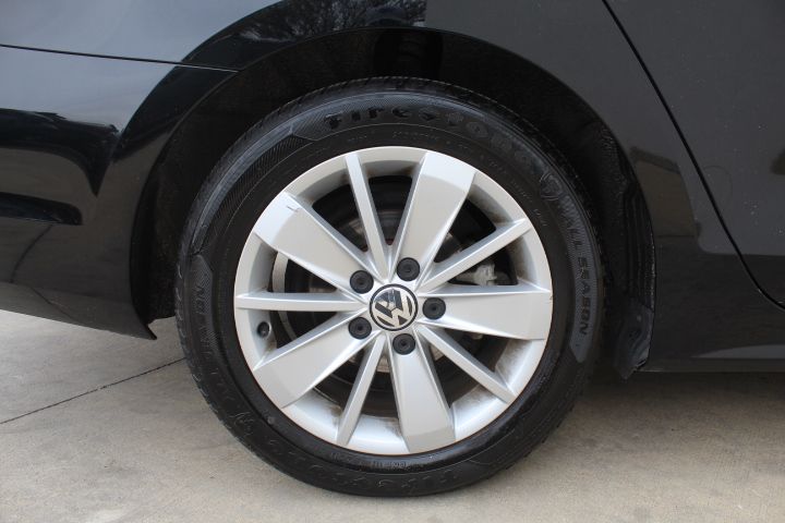 Used Car 2015 Volkswagen Jetta  For Sale Under $12,000 In Georgetown, Texas