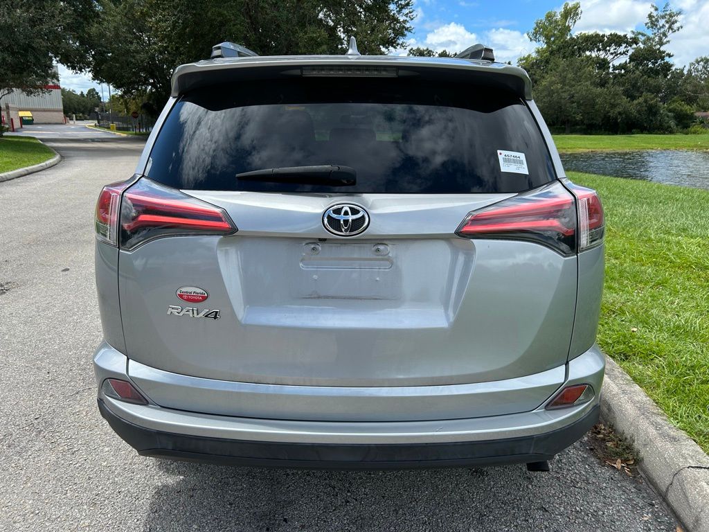Thumbnail: 2018 Toyota RAV4 - 4