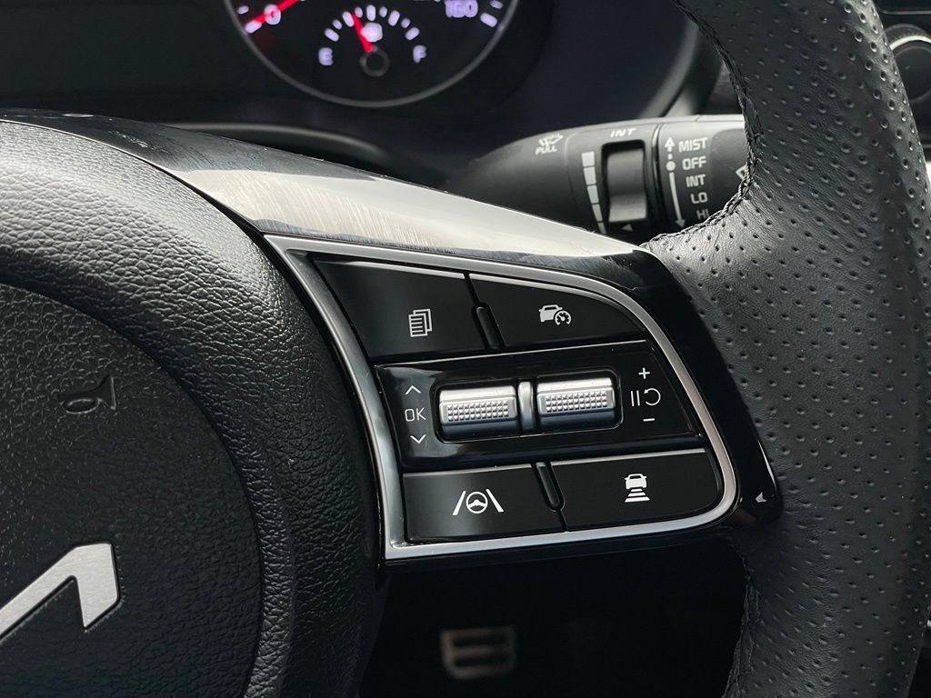 Thumbnail: 2024 Kia Forte - 14