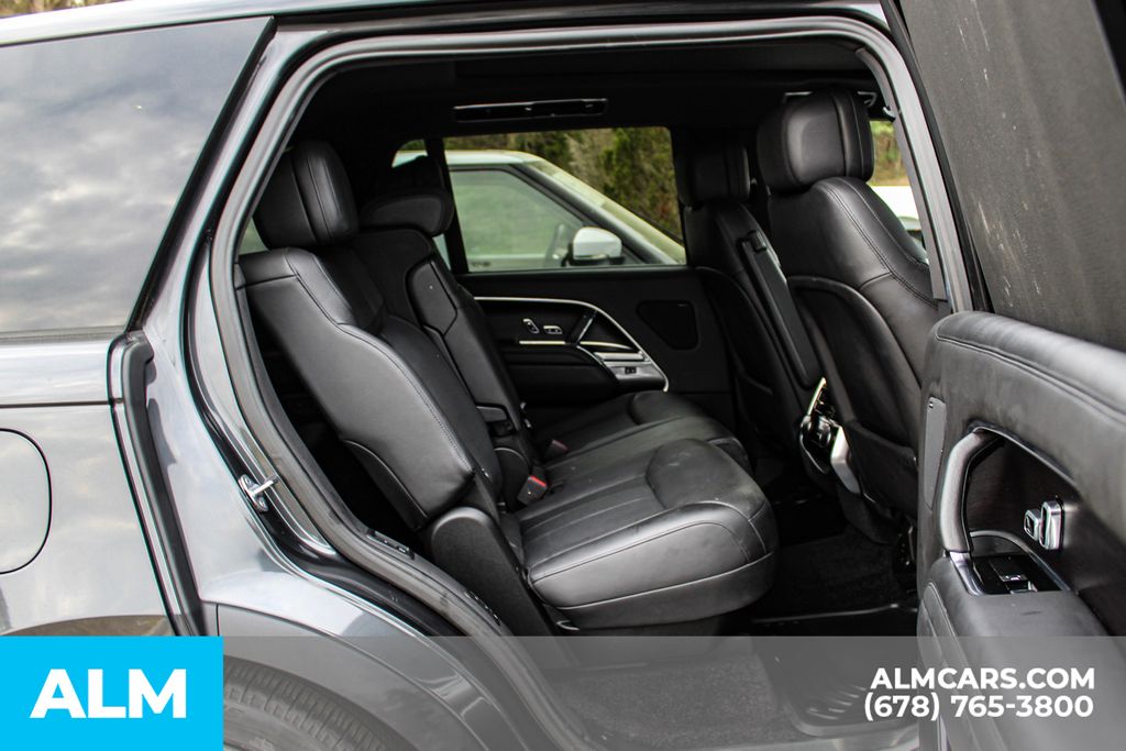 Used 2023 Gray Land Rover SE image 22