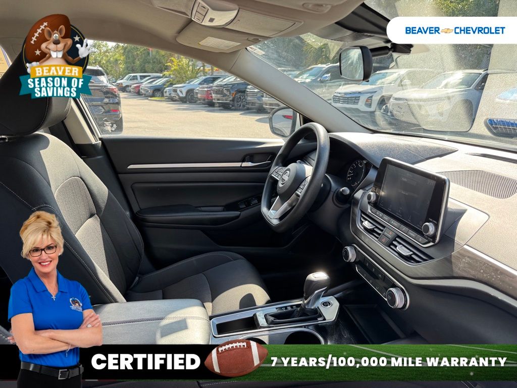 Used 2023 Nissan Altima Sedan