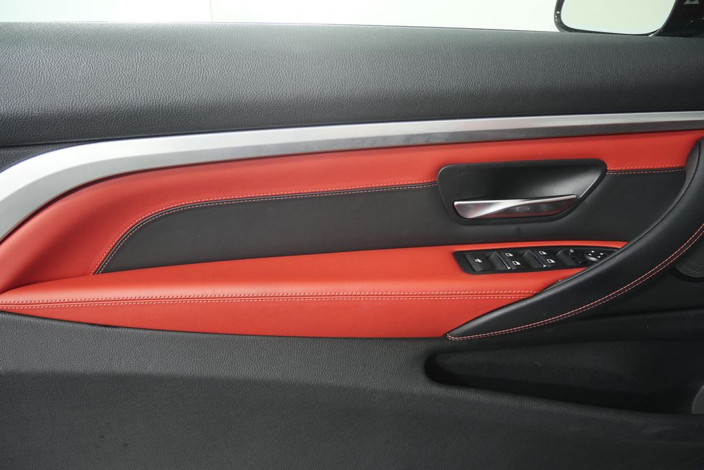 Thumbnail: 2020 BMW M4 - 11