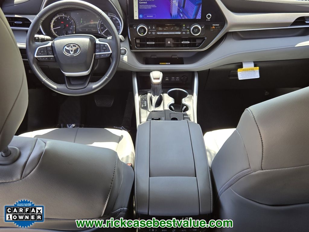 2023 Toyota Highlander - $34,990