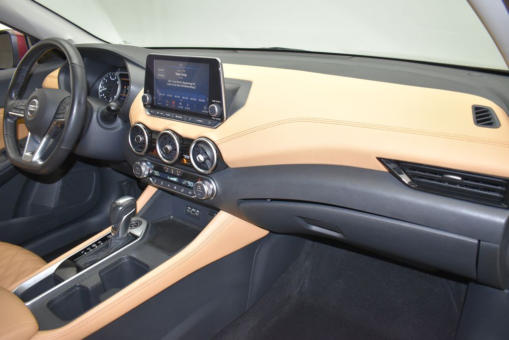 Thumbnail: 2023 Nissan Sentra - 24