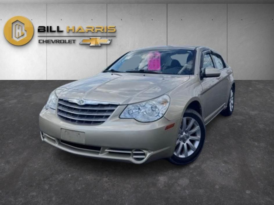 White Gold Clearcoat 2010 Chrysler Sebring Limited Sedan FWD Sedan Front-Wheel Drive 4-Speed Automatic