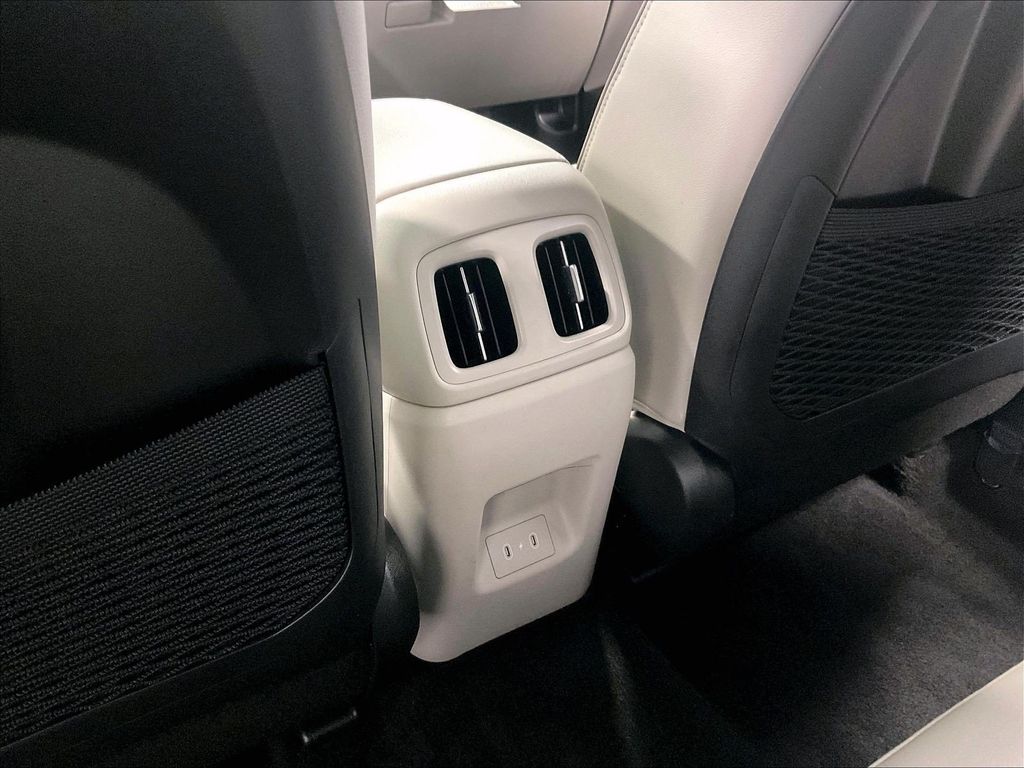 2025 Hyundai Tucson — photo 29