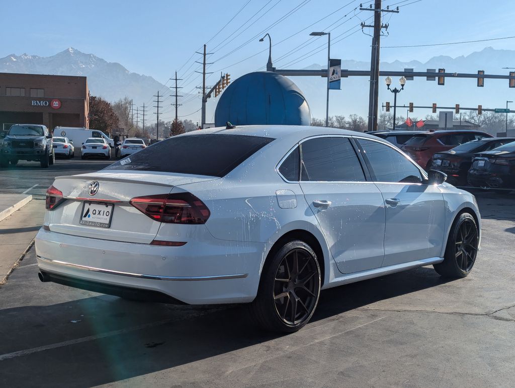 2018 Volkswagen Passat 2.0T SE w/Technology 4