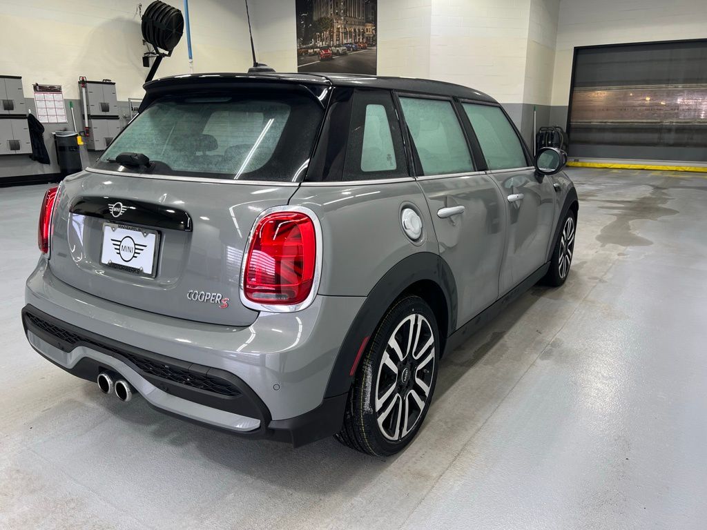 2022 MINI Cooper S 6