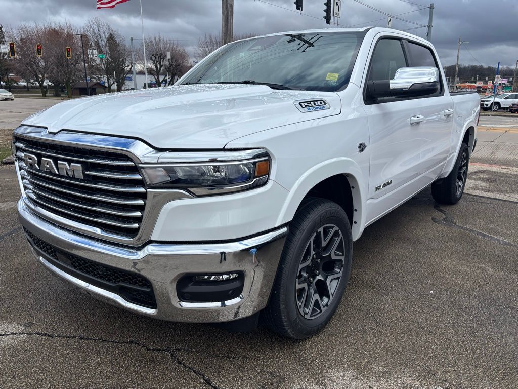 2026 RAM 1500 Laramie Crew Cab 4WD