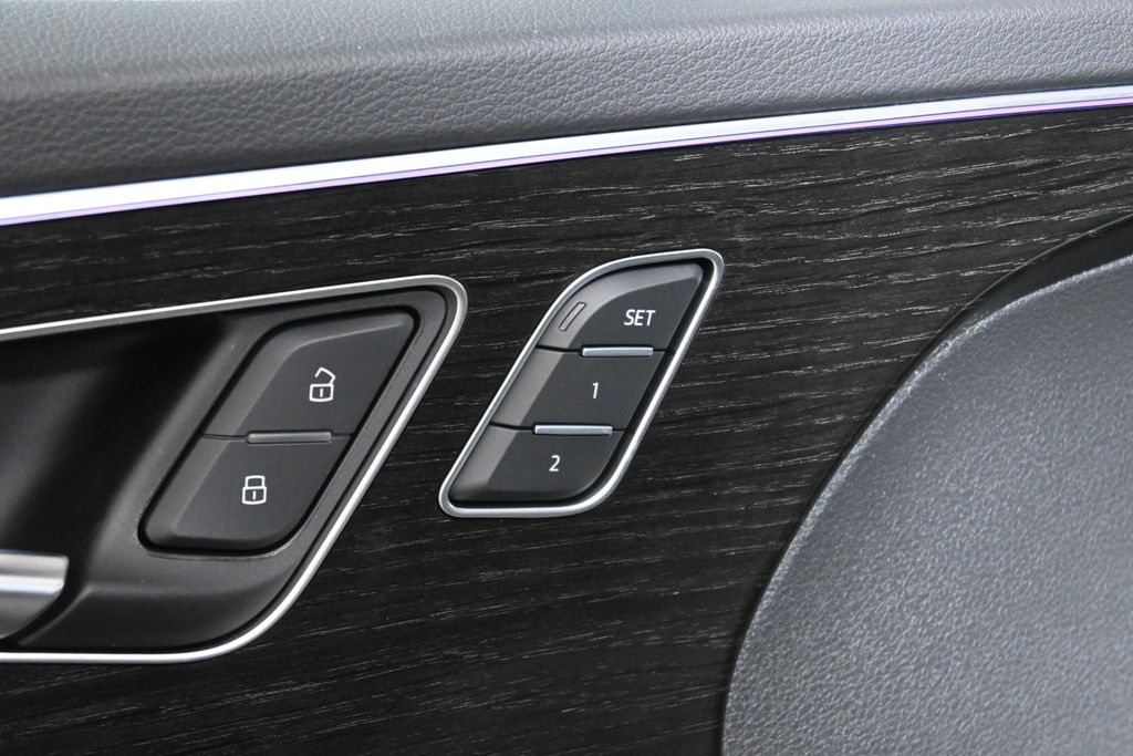 Thumbnail: 2026 Audi Q7 - 24