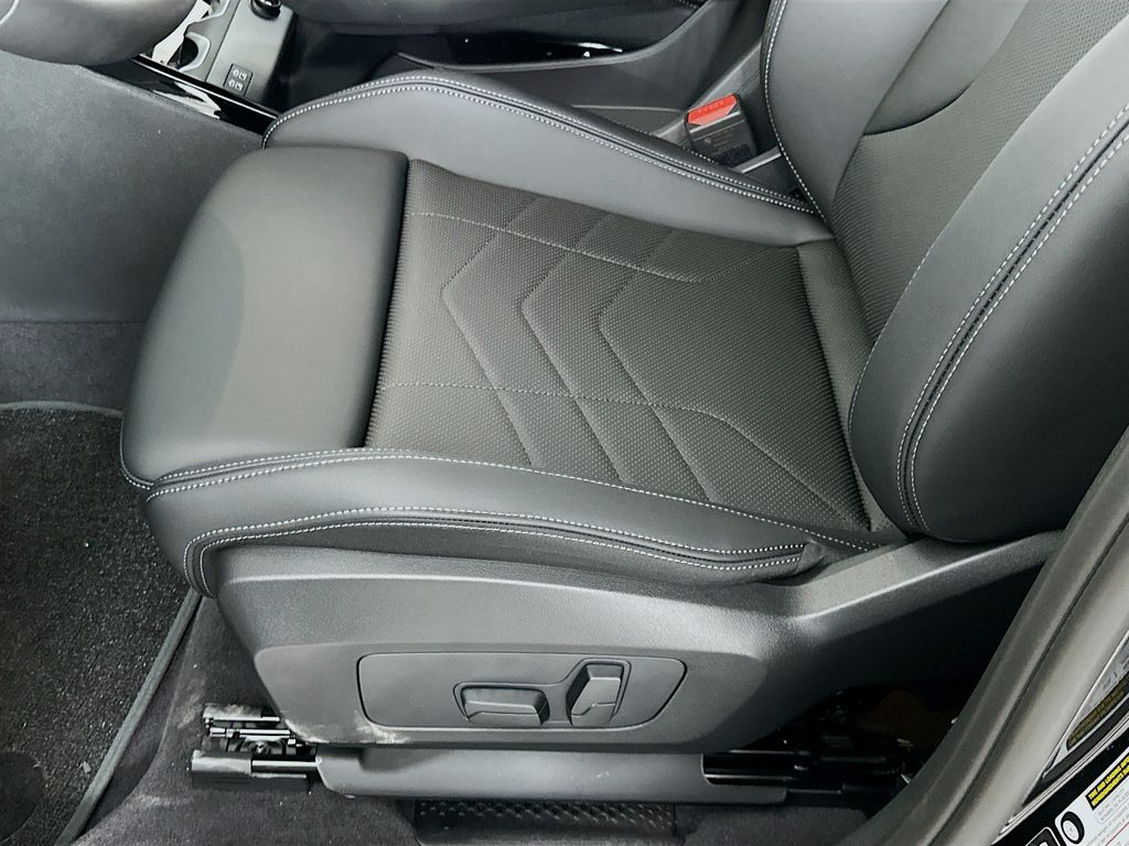 Thumbnail: 2026 BMW X2 - 21